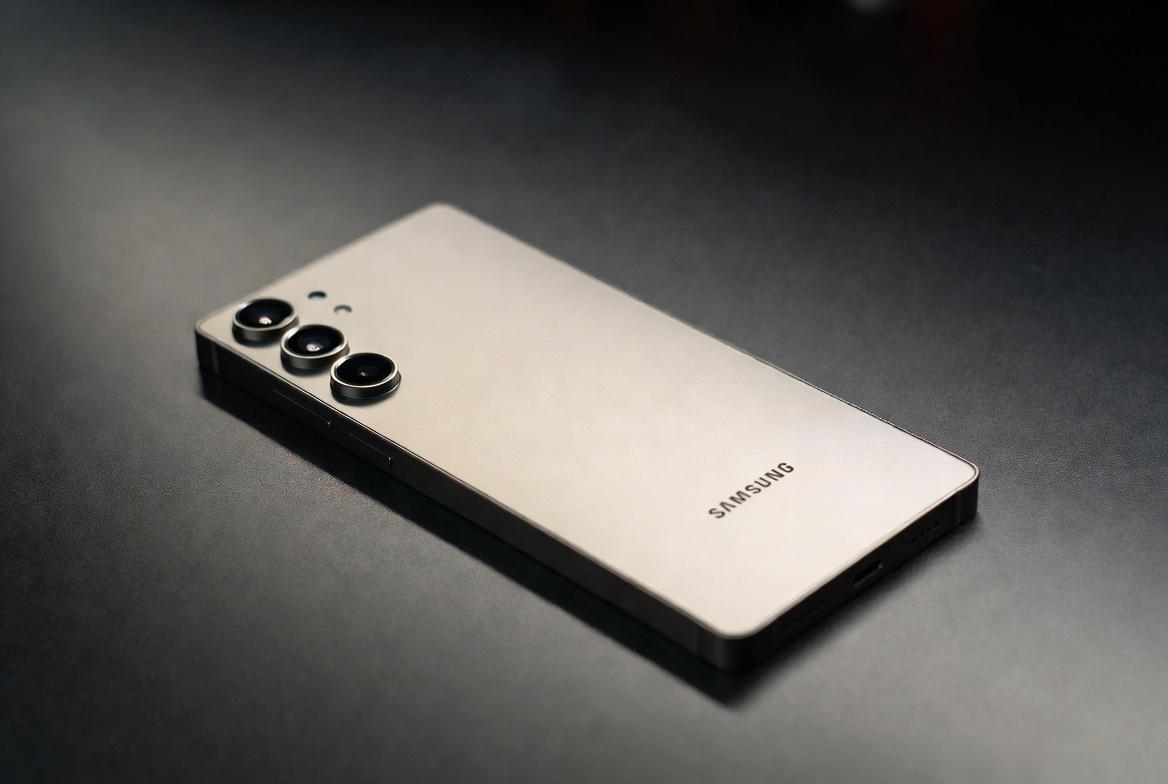 Обновление для Samsung Galaxy S23